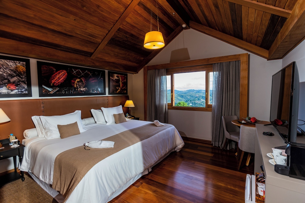 Luxury Room (Stair access only) - Photo 4