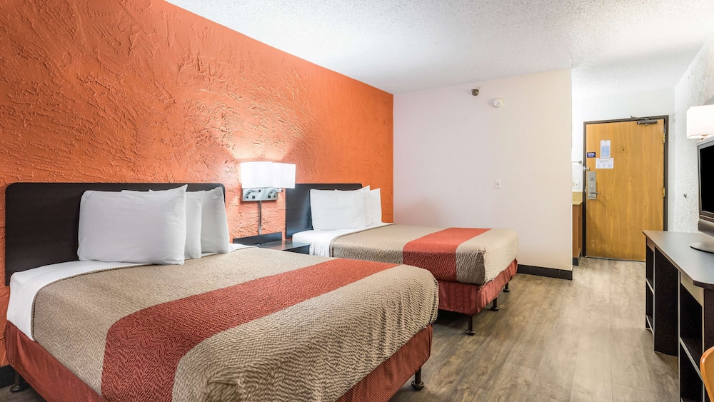 Premium Room, 2 Double Beds, Non Smoking, Refrigerator - Photo 2