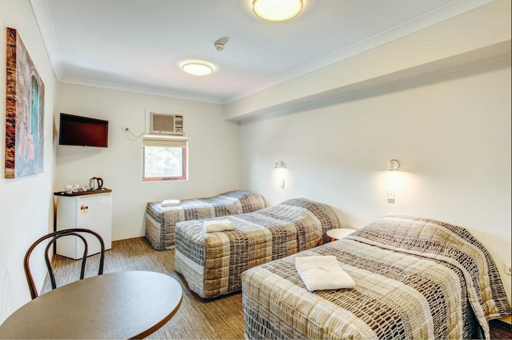 Standard Triple Room photo 2