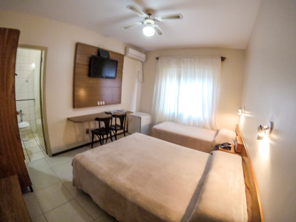 Standard Room photo 2
