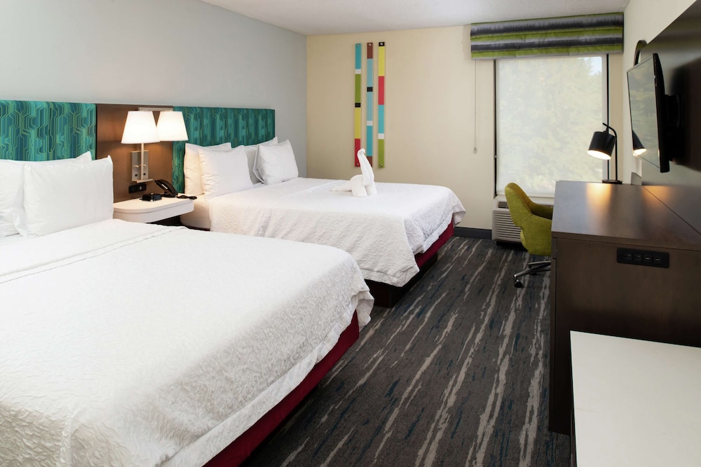 Room, 2 Queen Beds, Accessible, Non Smoking (Hearing Accessible) - Photo 1