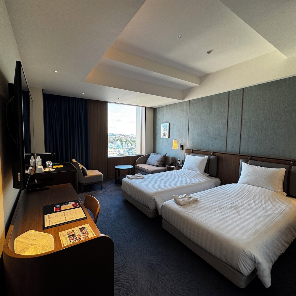 Superior Twin Room, Non Smoking (on High Floor for Two Guests) - Photo 1