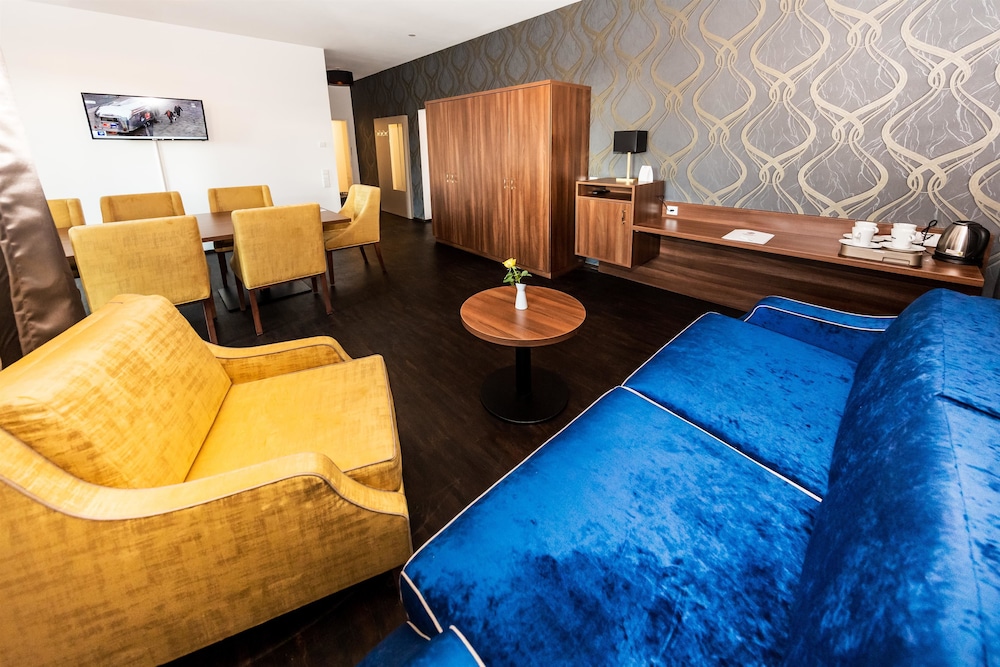 Suite, Multiple Beds, Balcony (with Sofabed)