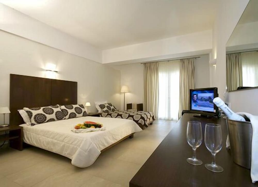 Triple Room, Sea View - Photo 2
