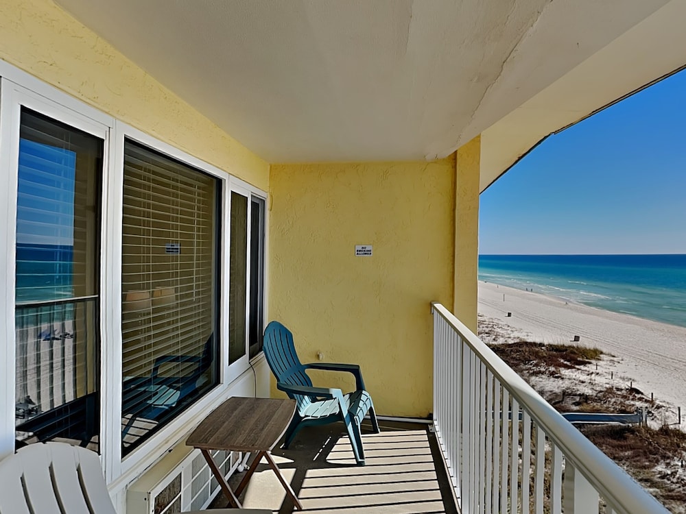 Studio Suite, 2 Double Beds, Balcony, Ocean View (#507 - No Pets) photo 3