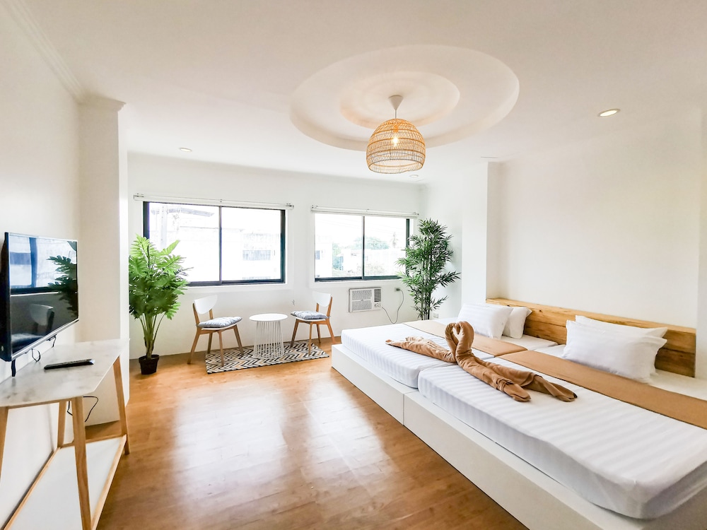 Superior Queen Room with Two Queen Beds - Photo 1