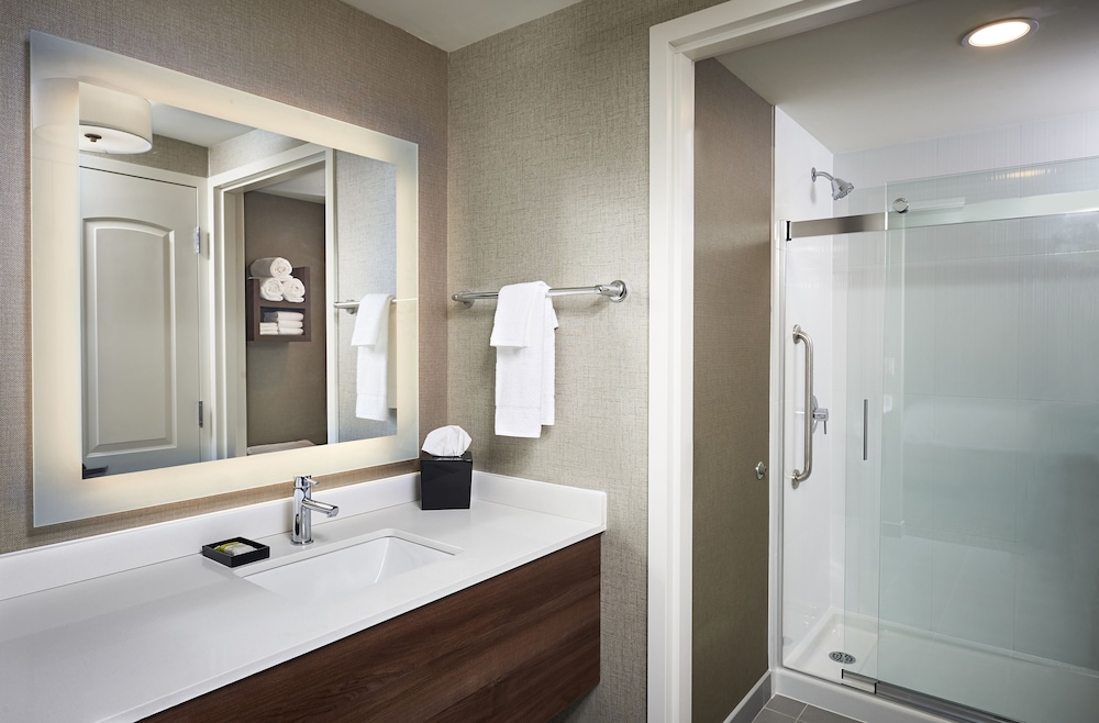 Suite, 1 Bedroom, Kitchen