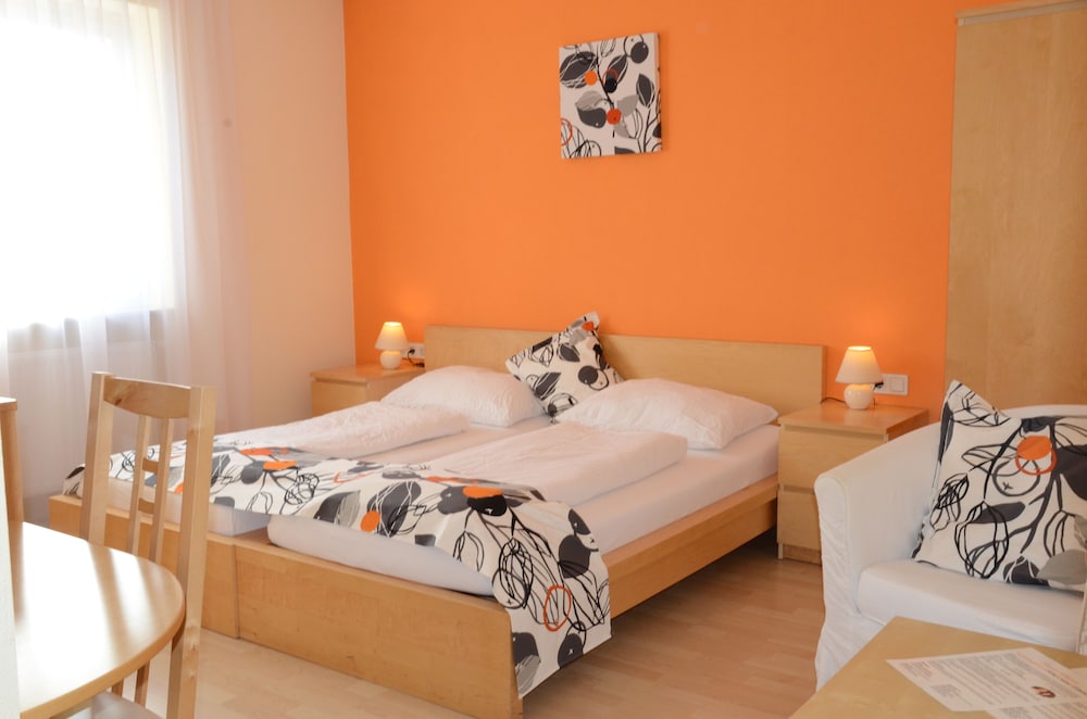 Double Room - Photo 1