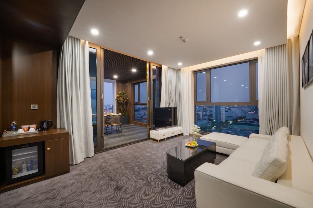 Golden Lotus Grand Suite include Afternoon Tea - Photo 2
