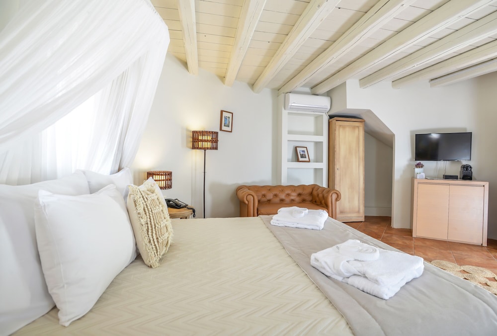 Two - Level Windmill Suite | 60m2