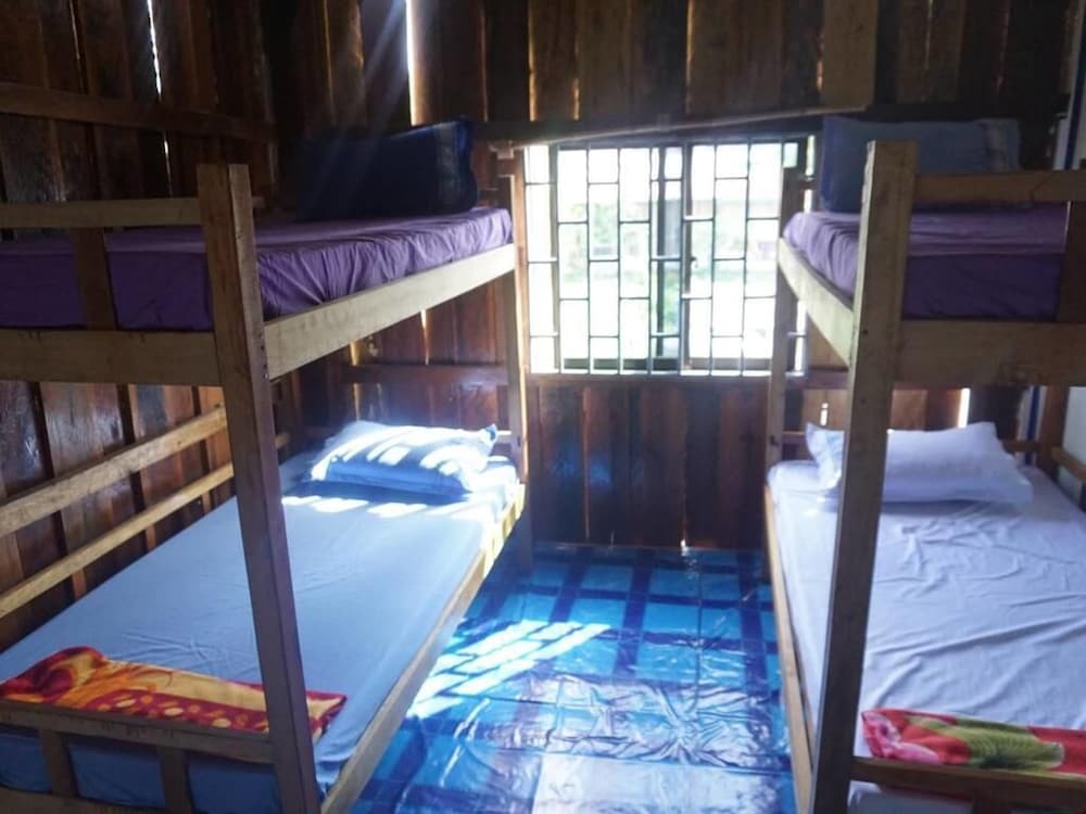 4-Bed Mixed Dormitory photo 2