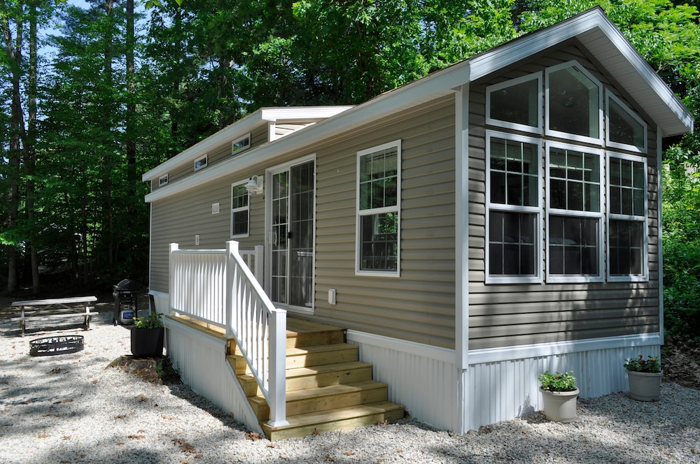 Cottage, Multiple Beds (Linens Not Included) photo 3