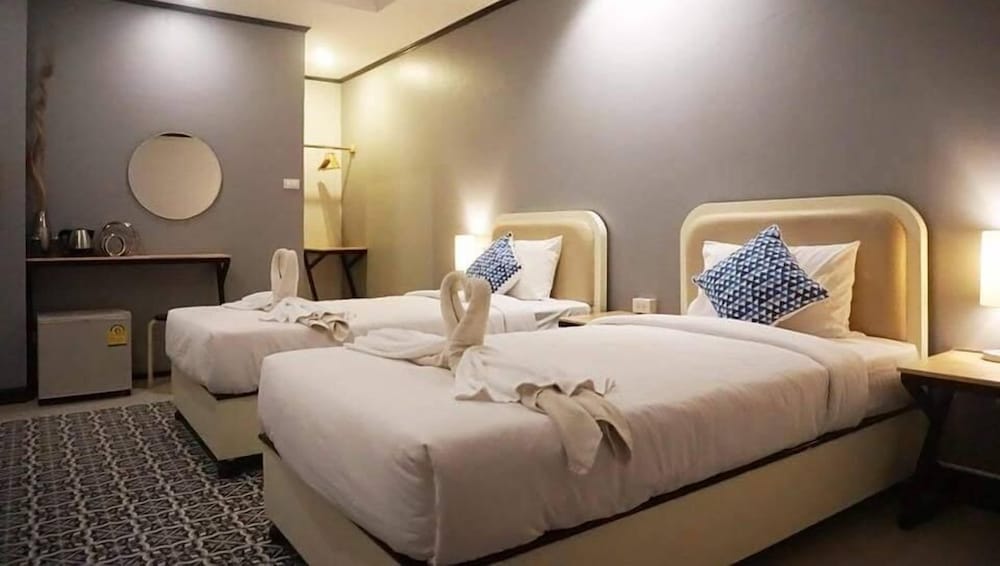 Superior Twin Room (No Window) photo 3