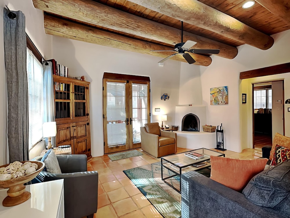 House (2 Bedrooms) photo 1
