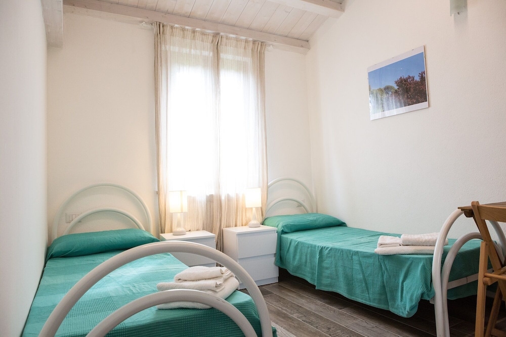 Comfort Room photo 2