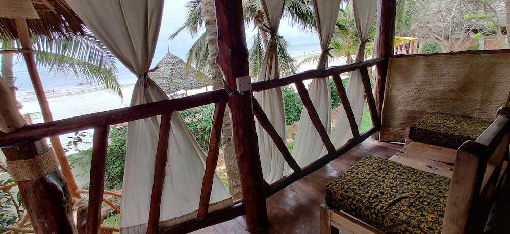 Luxury Tent Ocean Front no 1