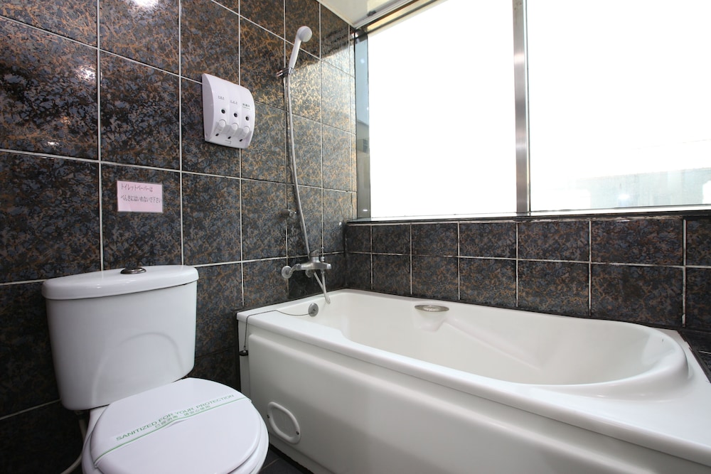 Superior Quadruple Room photo 2