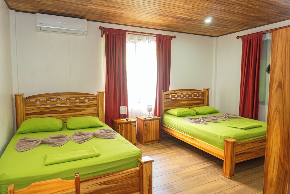 Superior Quadruple Room photo 1
