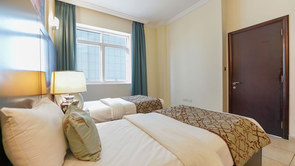 Two Bedroom Apartment with Balcony photo 3