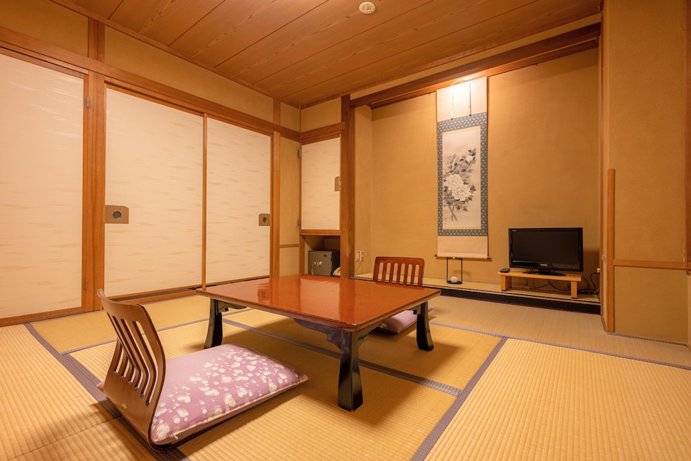 Japanese Style Room, Breakfast Included photo 3