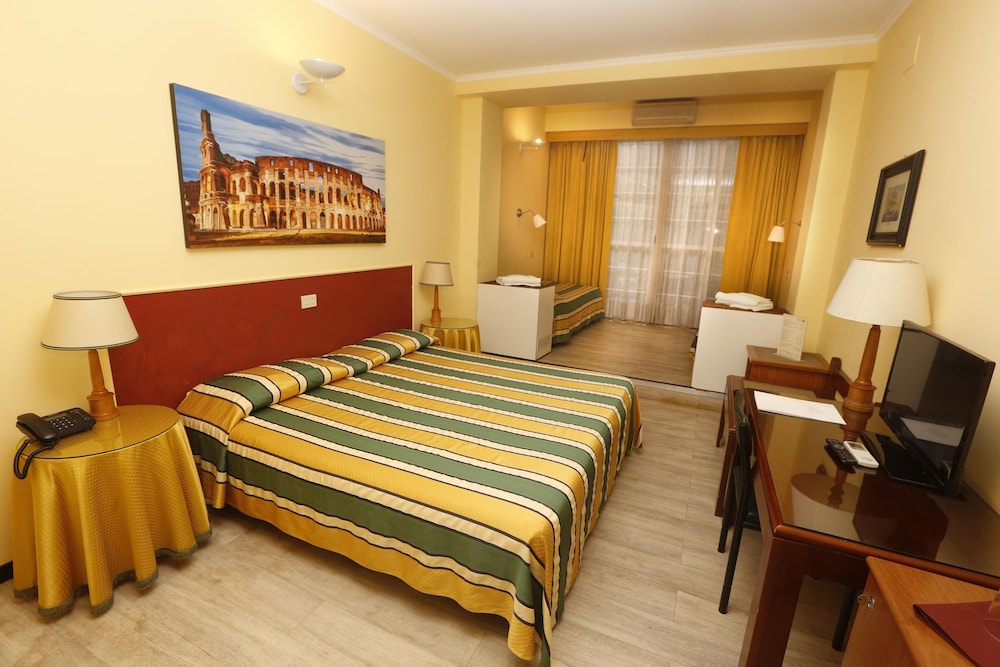 Quadruple Room photo 2