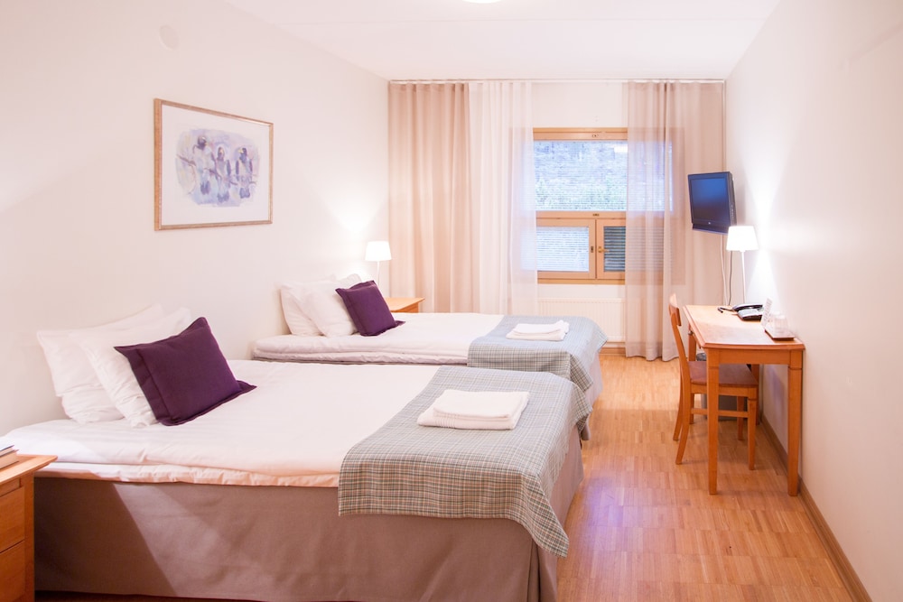 Economy Twin Room photo 3
