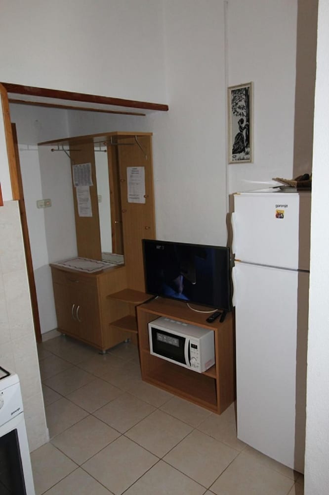Apartment (Anna - great location & family friend) photo 3