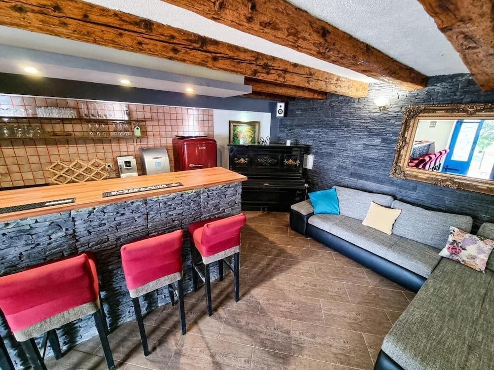Luxury Villa photo 2