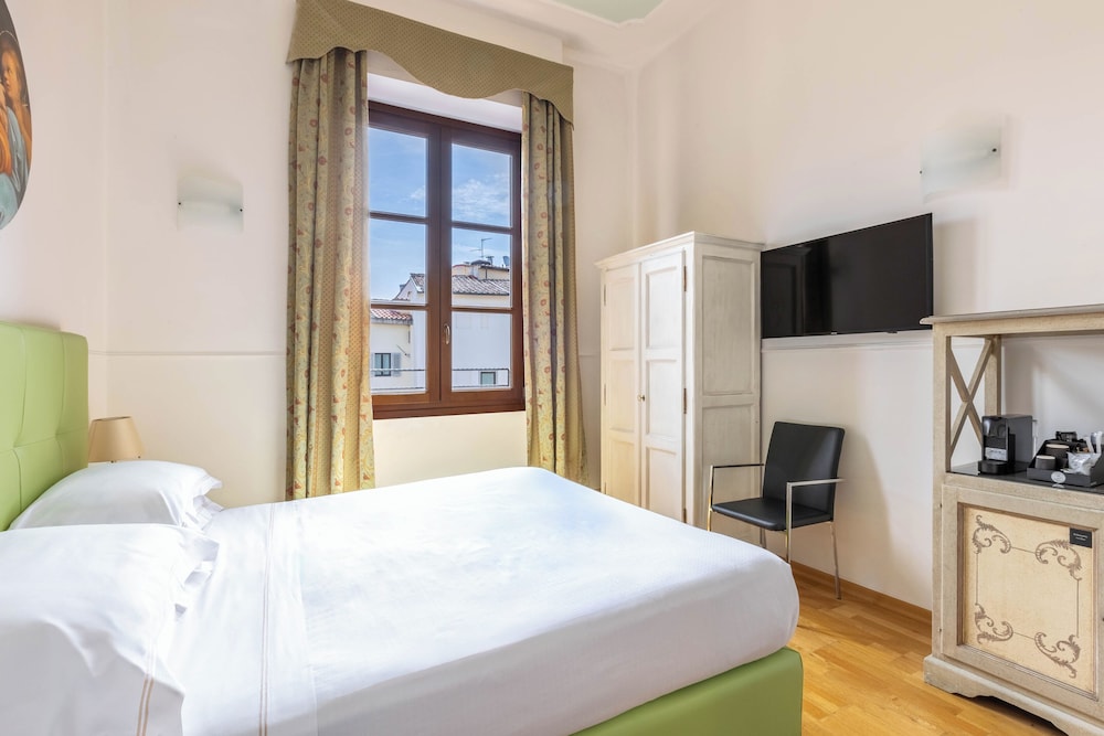 Classic Twin Room - Photo 8