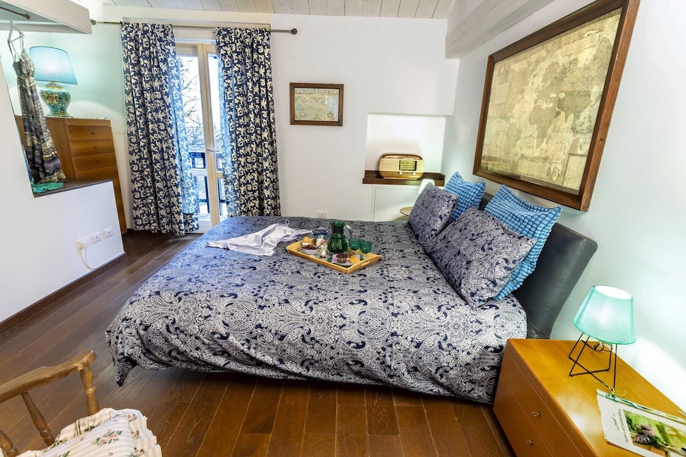 Exclusive Triple Room photo 1