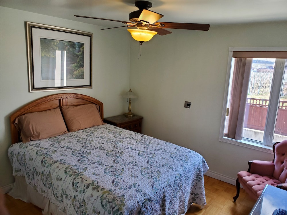 Room, 1 Queen Bed, Non Smoking, Valley View photo 2