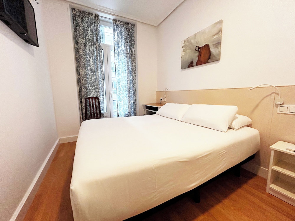 Double Room, 1 King Bed, Balcony