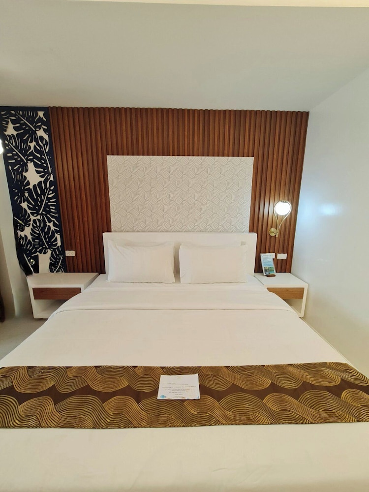 Deluxe Room - Photo 8