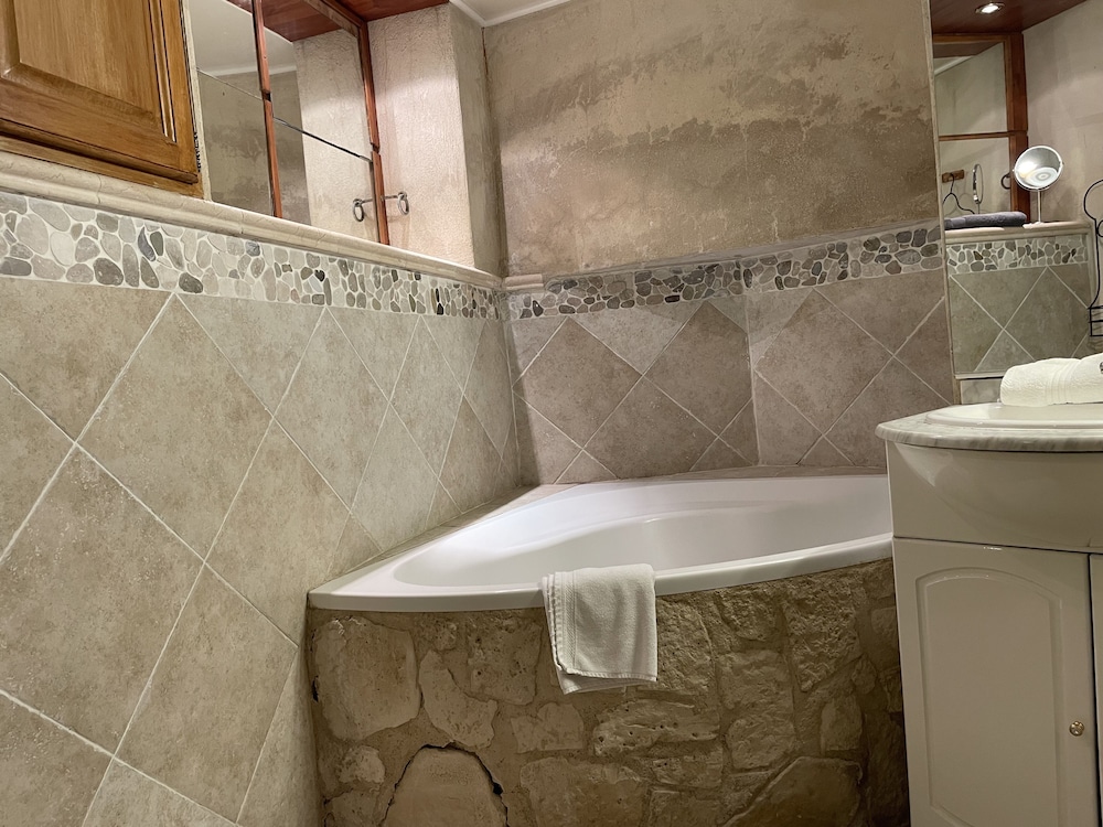 Family Suite - Photo 4