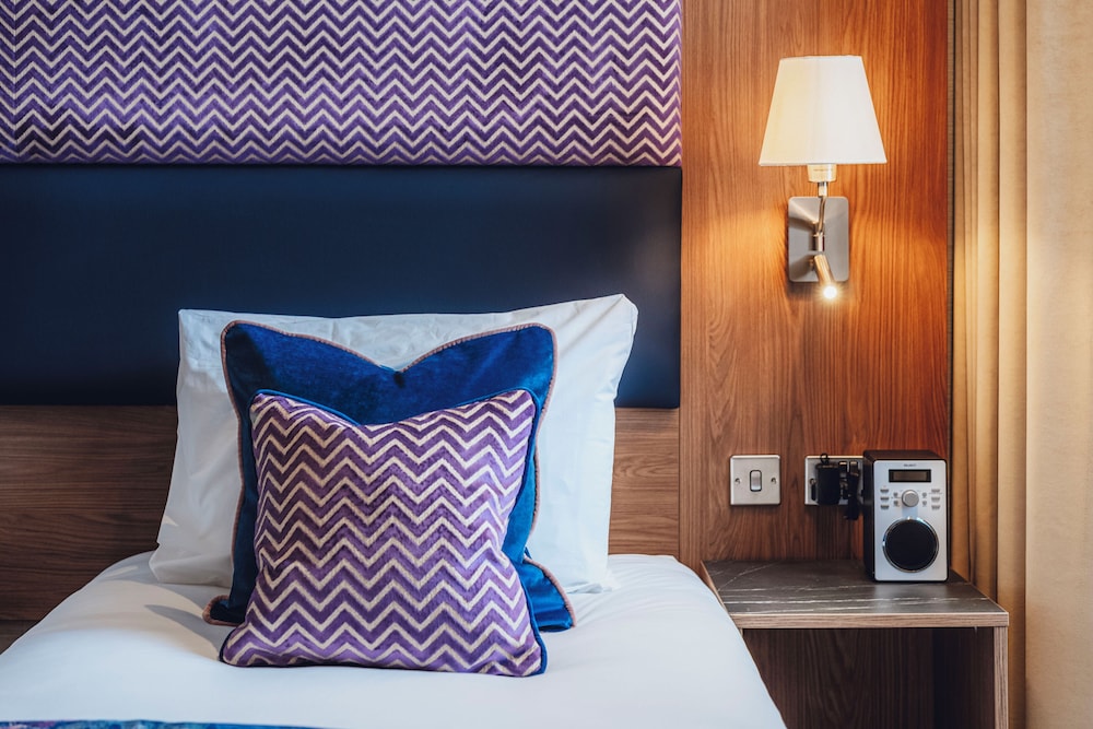 Superior Double or Twin Room photo 3