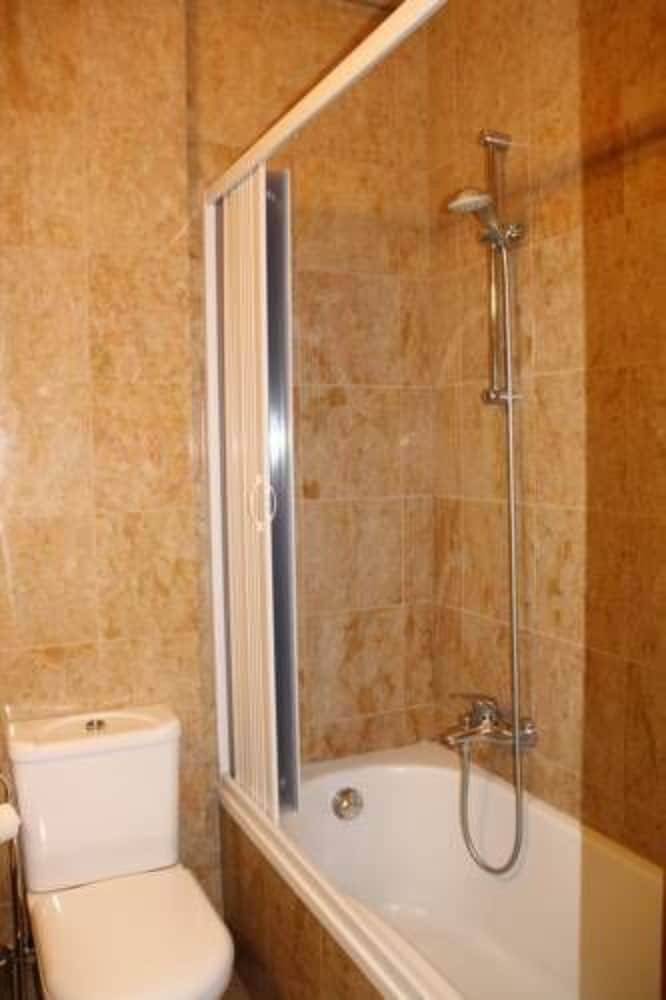 Double or Twin Room photo 2