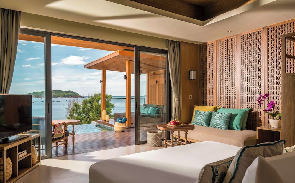 Villa with Private Pool (Non Smoking)