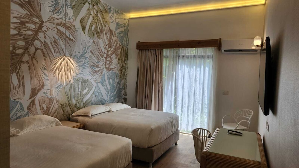 Family Suite, 2 Bedrooms, 2 Bathrooms, Ground Floor photo 1