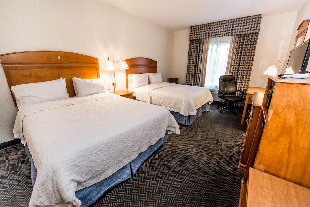 Room, 2 Queen Beds, Accessible, Non Smoking - Photo 1