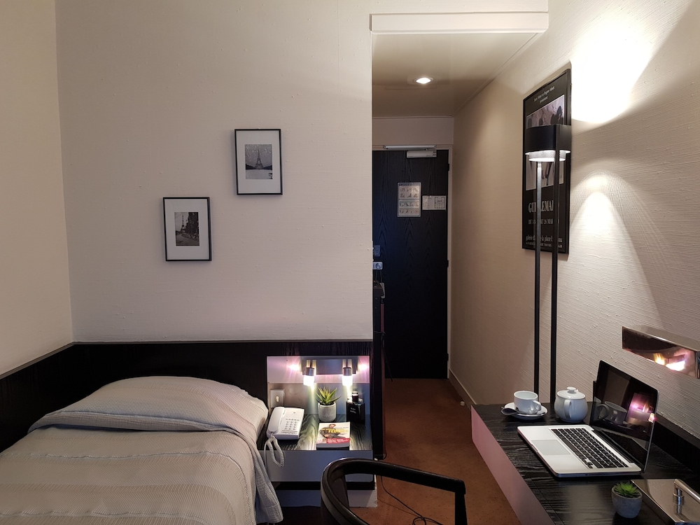 1-Economy single bed photo 2