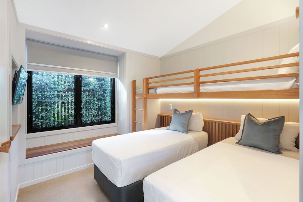 Premium Cabin - Sleeps 5 photo 2