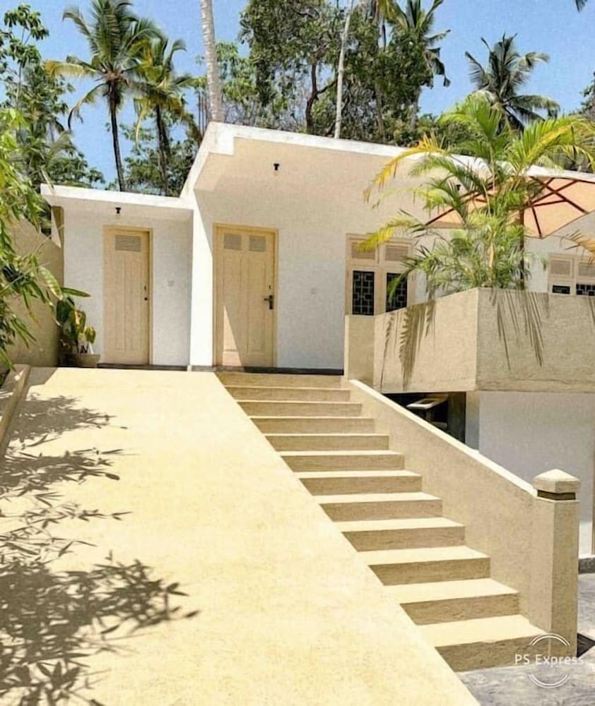 Garden House photo 2