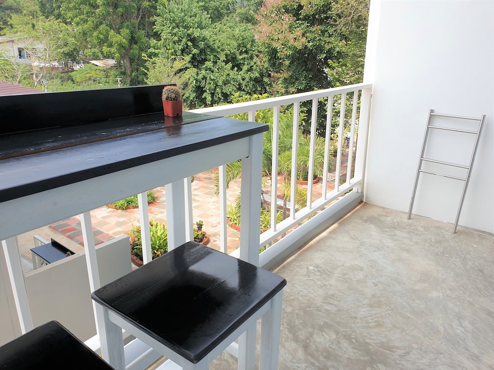 Standard Double Room - Photo 6