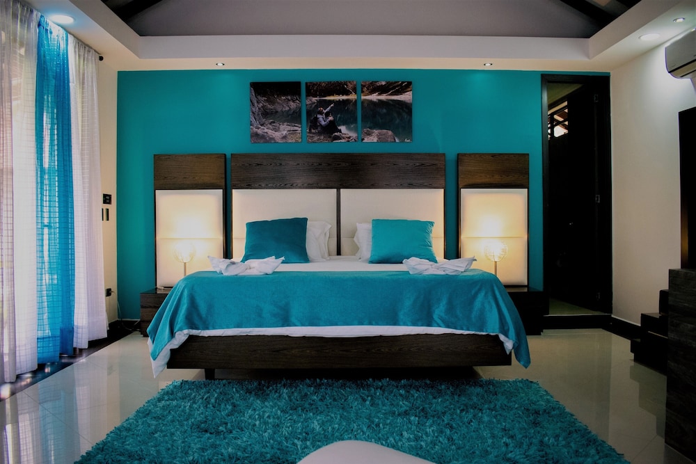 Room, 1 King Bed, Garden View