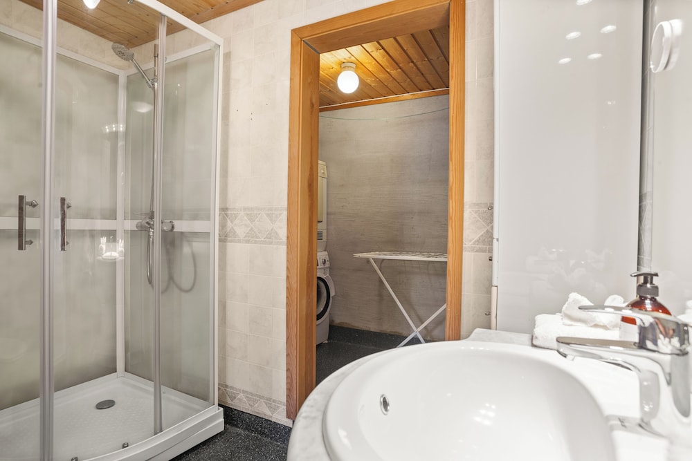 Standard Room - Photo 21