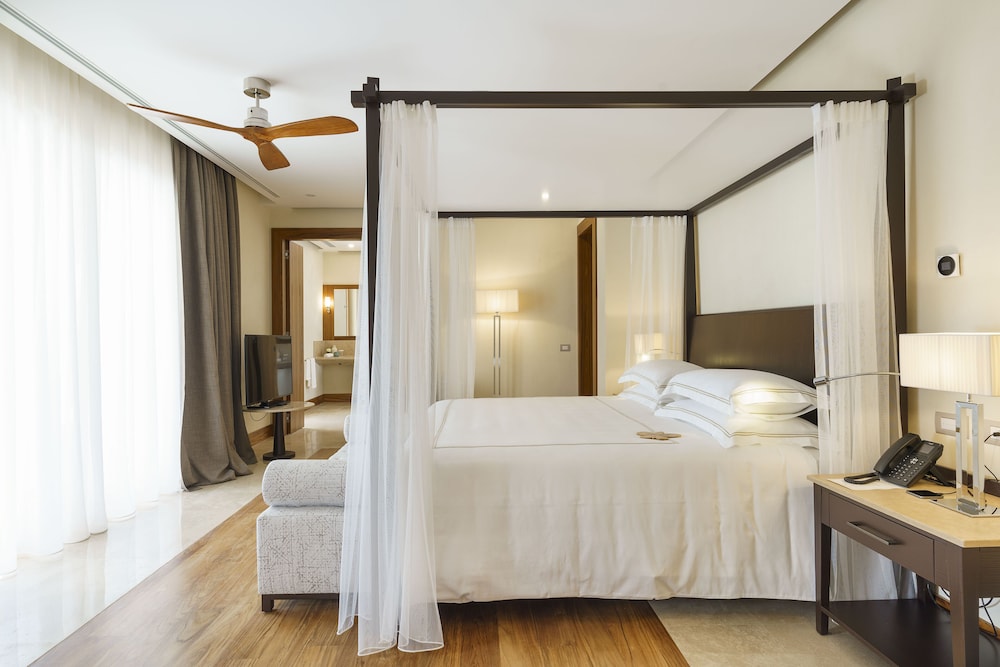 Premium Villa - Photo 2