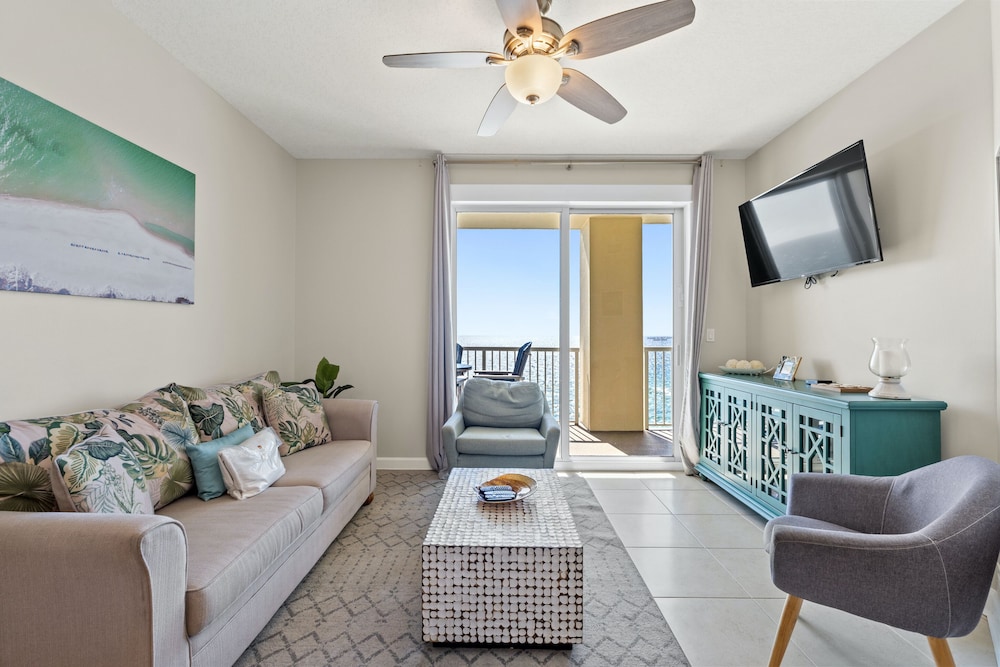 Condo, 2 Bedrooms, Beach View (1-1608)