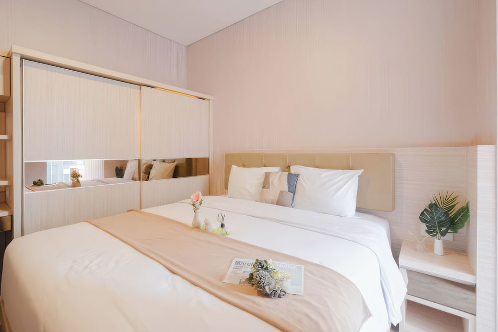 Superior Apartment, 2 Bedrooms, Kitchen, City View