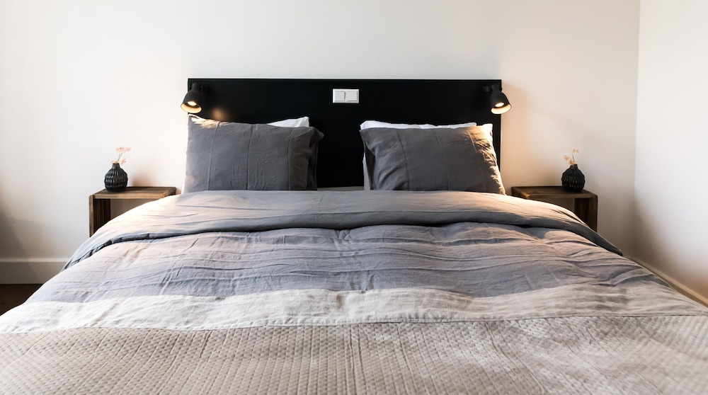 Deluxe Double Room, 1 King Bed photo 3