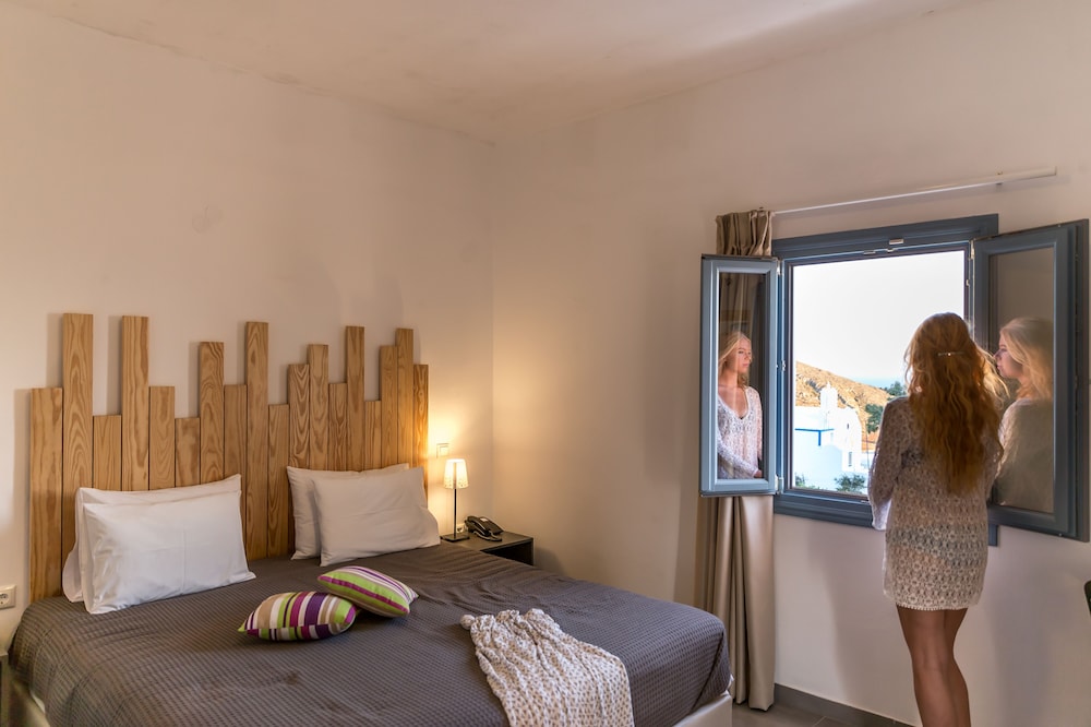Superior Room, Sea View - Photo 8